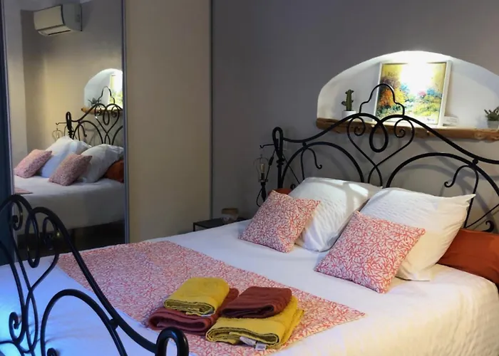 Casa Mathilde Apartment Lecci